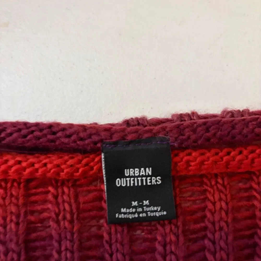 Urban Outfitters Sweater Women's Medium Red Cropped Ombre Knit Pullover